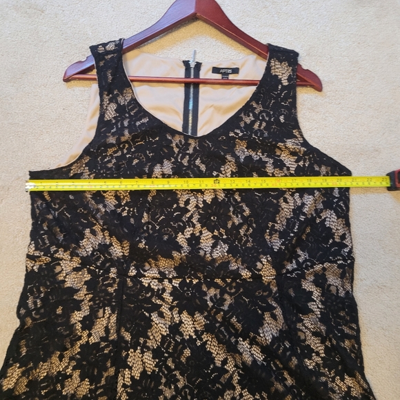 NWOT Lace Cocktail Dress - Picture 8 of 9